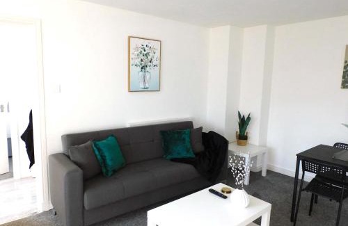 East Kilbride House | 4 Bedroom Newly Refurbished Home in East Kilbride