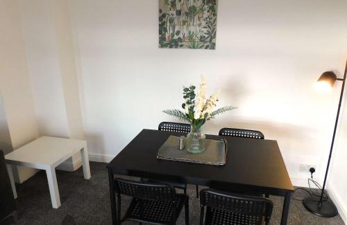 East Kilbride House | 4 Bedroom Newly Refurbished Home in East Kilbride