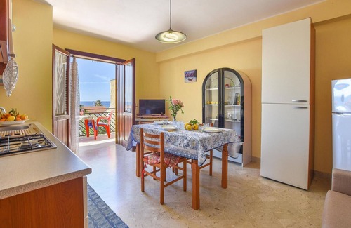 Trappeto Apartment | 4 bedroom nice apartment in Trappeto