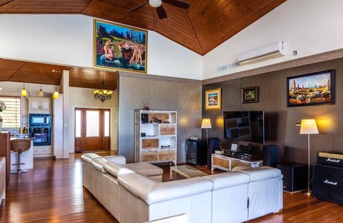 Pelican Key Villa | 4 bedroom Pelican Key Private Luxury Villa, Panoramic View Of The Caribbean Sea