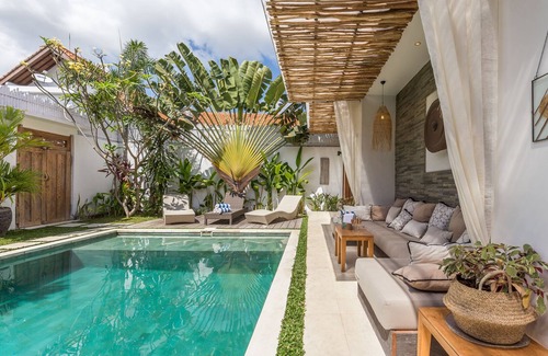 Sunset Road Villa | 4 Bedroom private Pool