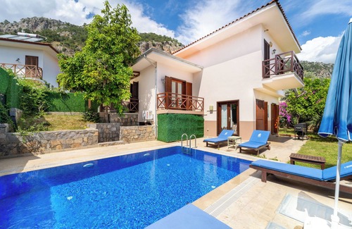 Gocek Villa | 4 bedroom sea view villa in Göcek