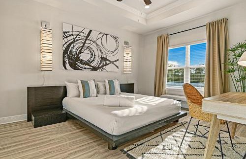 Port St. Joe House | 4 Bedroom Sleeps 10 Beach Resort pool, Golf Cart included! Sunsets