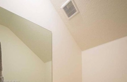 Doral House | 4 Bedroom Townhome 439356 by Houzlet