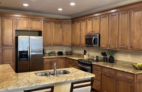 Conover House | 4 Bedroom Townhome in Rock Barn Golf & Spa