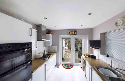 Portland House | 4 Bedroom Victorian Townhouse with Sea Views