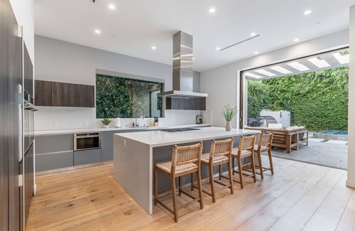 Melrose House | 4 bedrooms, 5 beds Villa K
