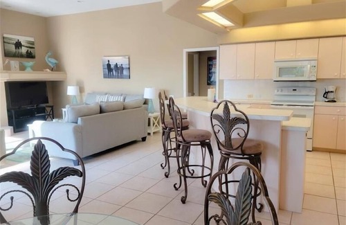 Saint Armands Key House | 4 BR canal home Sleeps 8 by FVC