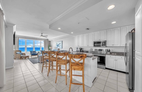 Silver Sands Beach Condo | 4 BR En Soleil Directly on Gulf, 5th floor, Beautiful with Best Views!