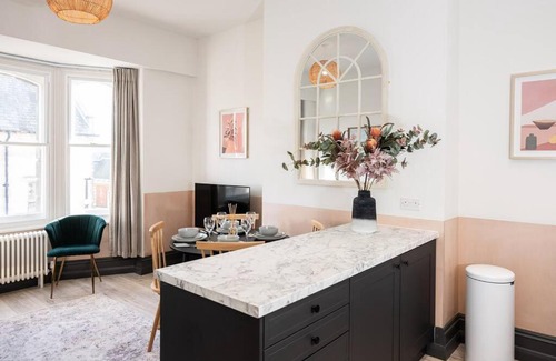 Salisbury Apartment | 4 Castle Mews