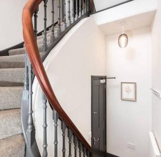 Salisbury Apartment | 4 Castle Mews