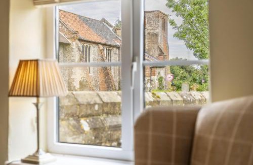 Hempstead House | 4 Church Cottages by Big Skies Cottages