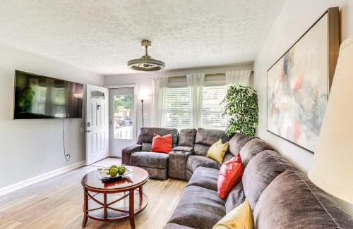 Newport News House | 4 Mi to Hampton Coliseum Home with Yard!