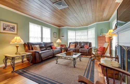 Fort Pierce House | 4 Mi to Jetty Park Beach! Family Home with Game Room