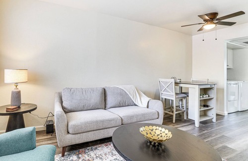 Sun City West Condo | 4 Mi to Surprise Stadium: Condo w/Pool!