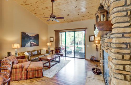 Torreon House | 4 Miles to Lake Retreat with 2 Decks!