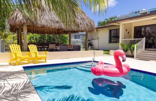Deerfield Beach House | 4-min Walk to Beach Pool Tiki Canal Boat Dock