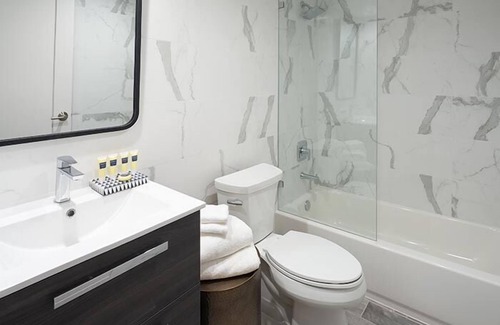 Hillsboro Beach House | 4 Neat and Luxurious Unit on Hillsboro Mile! Pets Allowed, Parking!