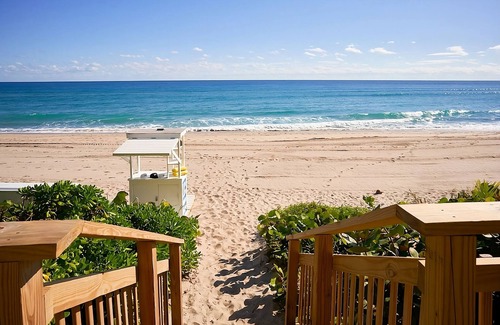 Hillsboro Beach House | 4 Neat and Luxurious Unit on Hillsboro Mile! Pets Allowed, Parking!