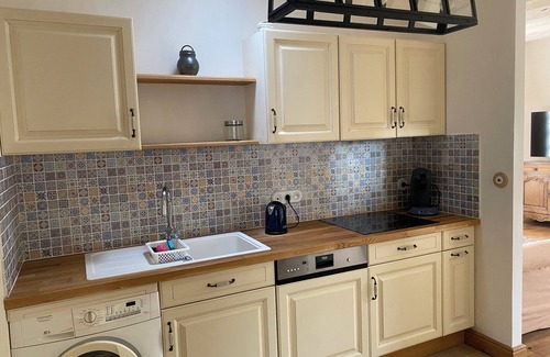 Mettray Apartment | 4-person apartment 10 minutes from Tours, access to 35 hectares of woodland, pond
