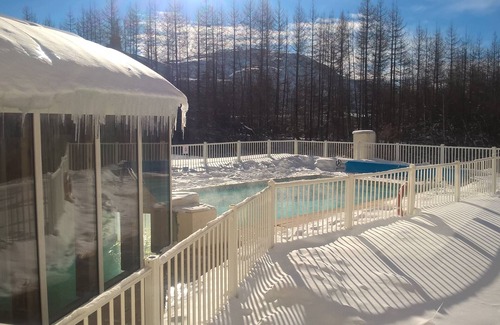 Bergers Apartment | 4-person apartment with balcony in a 4* residence Swimming pool Sauna Golf Outdoor games