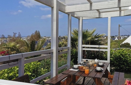 Plouarzel Ski Chalet | 4-person chalet overlooking the Mer d'Iroise, beaches 150 m away