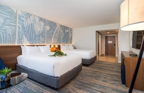 Central Beach Hotel | 4 Relaxing Beach Units Near Art, Dining & Oceanfront Parks