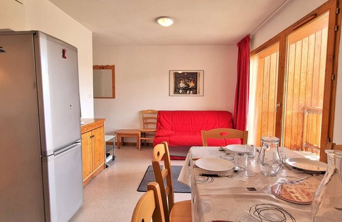 Saint-Etienne-en-Devoluy Apartment | 4-room apartment with WiFi, Pets allowed, Free parking near the slopes