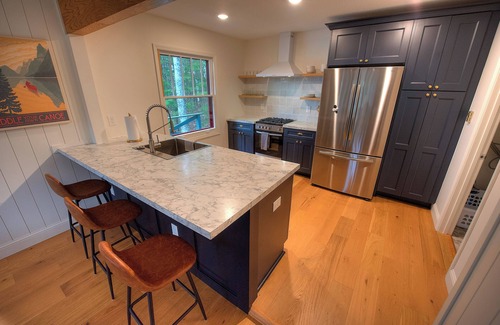 Cable Cabin | 4 Season Lake - Friend & Family Gatherings: Snowmobiling, Fishing, ATV & More!