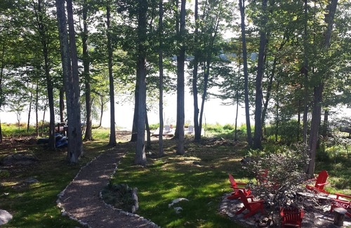 Rowland House | 4 Season Lakefront Vacation Home