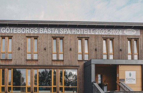 Lillhagen House | 4-Star Room with Free Breakfast and Spa Bath