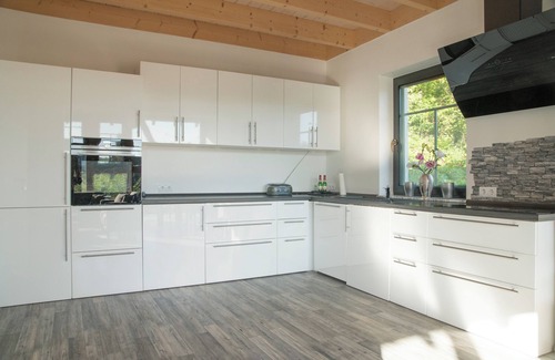 Oberneisen Apartment | 4 Sterne - Ferienwohnung "rabenlay"