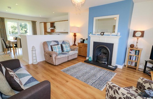 Bushmills House | 4 The Cloisters