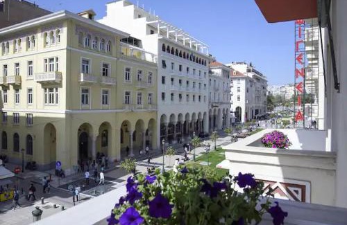 Thessaloniki City Centre Apartment | 4 Travelers