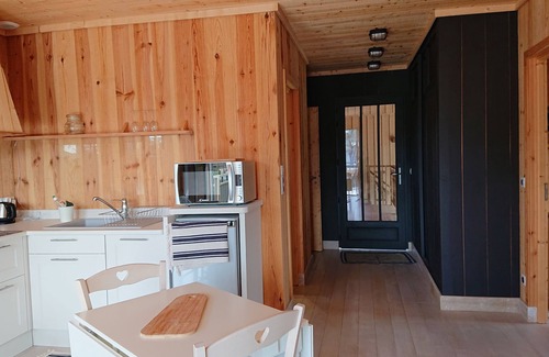 Vendays-Montalivet House | 4* wooden house near ocean beaches, swimming pool, spa, private parking and courtyards