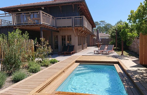 Vendays-Montalivet House | 4* wooden house near ocean beaches, swimming pool, spa, private parking and courtyards