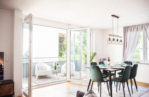 Leinfelden-Echterdingen Apartment | 4-Zimmer-Apartment - Messe - Airport - Tiefgarage - 3-Schlafzimmer - Küche