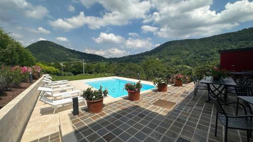 Tarzo House | 40 Min from the Dolomites Borgo Moretti -2 & pool