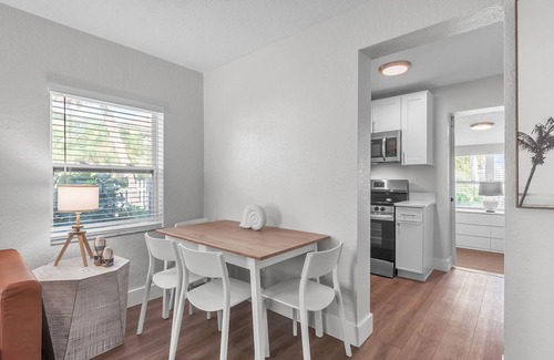 Treasure Island Condo | 🌞400 ft to the Beach👙Onsite Heated Pool🐬Bungalows #3🐶Dogs Welcome!