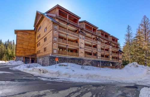 Government Camp Apartment | #402 Grand Lodge South Penthouse