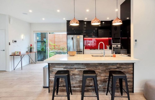 Royal Oak House | 40B Buckley Road, Epsom