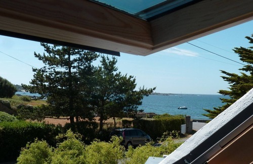 Concarneau Villa | 40M from the beach, VILLA BORD DE MER 4*, with enclosed garden, WIFI