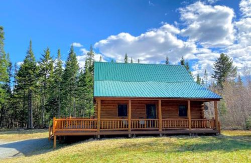 Twin Mountain House | 40PL Log cabin with AC in the heart of the White Mountains less than 10 minutes from Bretton Woods