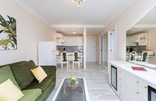 Los Gigantes Apartment | 41 ELEGANT & STUNNING HOLIDAY HOME WITH PANORAMIC CLIFF & SEA VIEWS