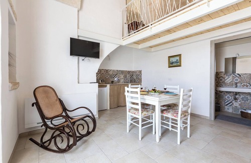 Pezze di Greco Apartment | 4164 Masseria Marcantonio-Scirocco by BarbarHouse