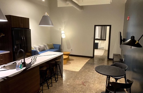 North Oakland Apartment | 424-Apt. 406