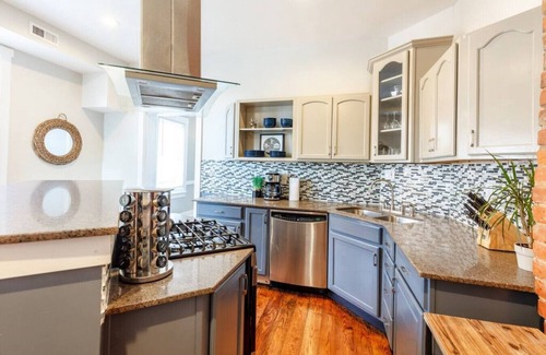 Mount Auburn Condo | 424 LH - All · Huge Downtown Retreat - Downtown/Over the Rhine