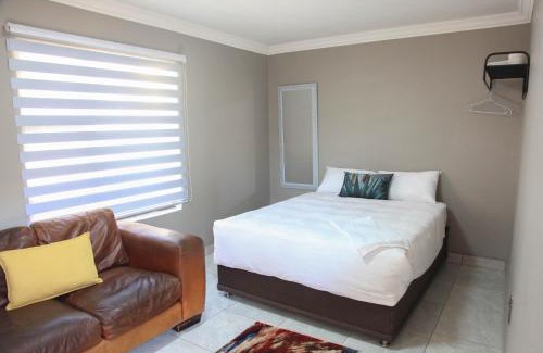 Greater Johannesburg Metropolitan Area House | 4447 Guesthouse
