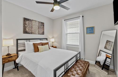 St. Louis House | 4456 Blue Door Bungalow