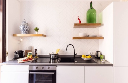 Sorrento City Centre Apartment | 4711 Boutique Apartment